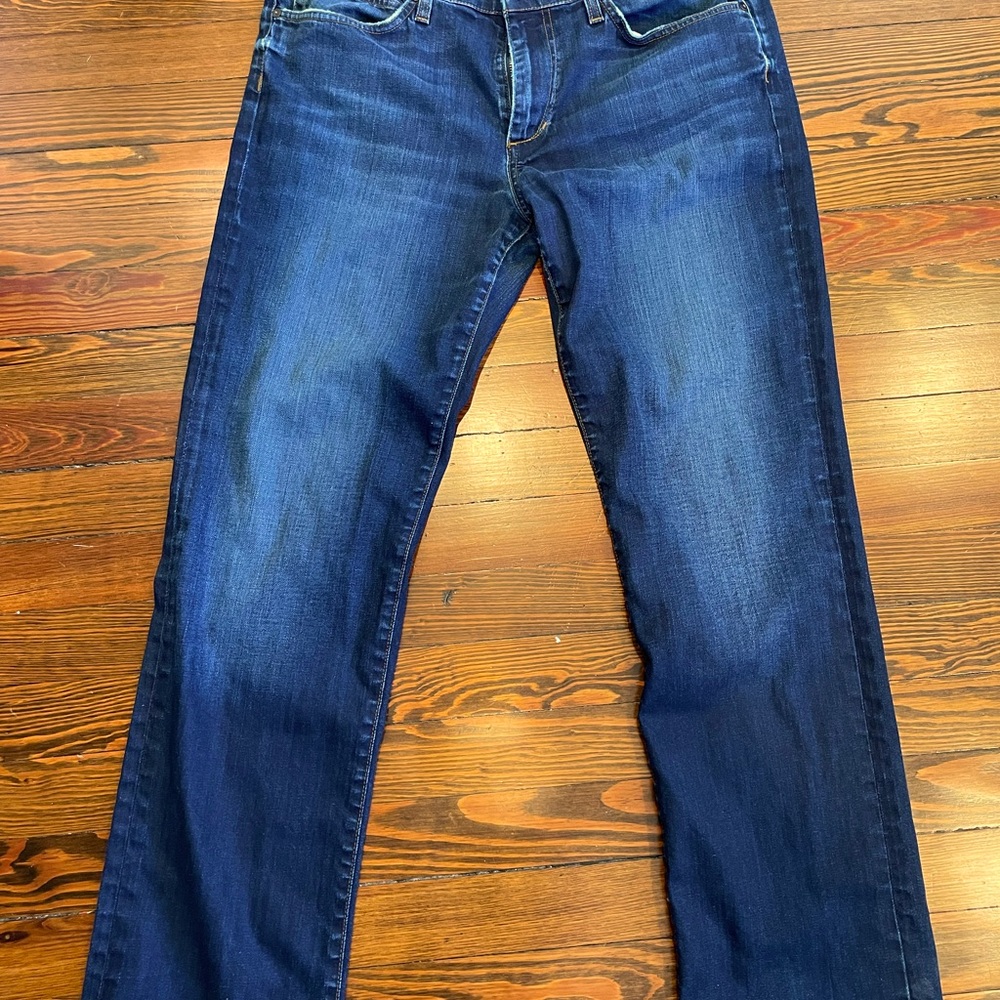 Joe’s Jeans The Classic Fit